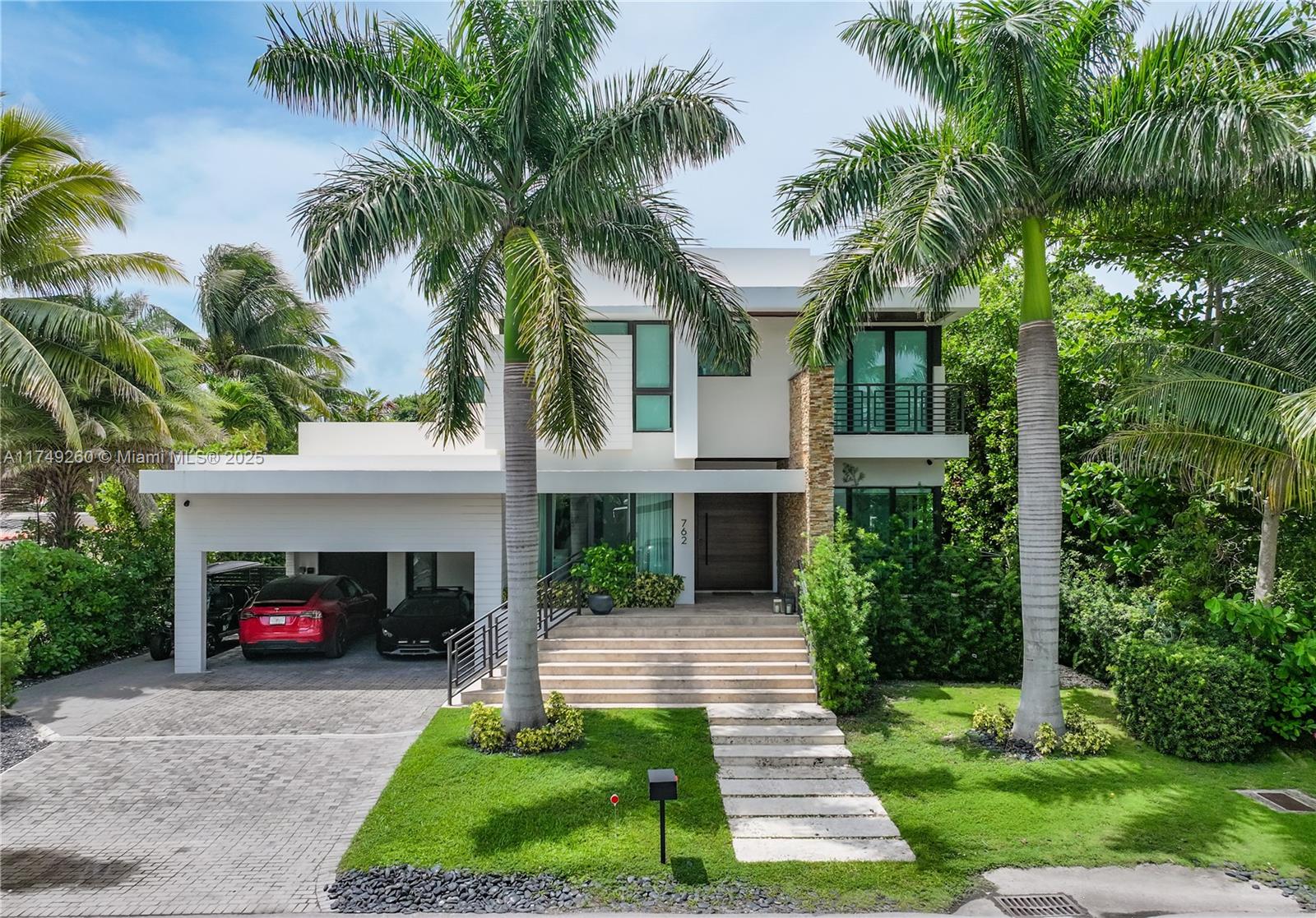 BISCAYNE KEY ESTATES - Residential