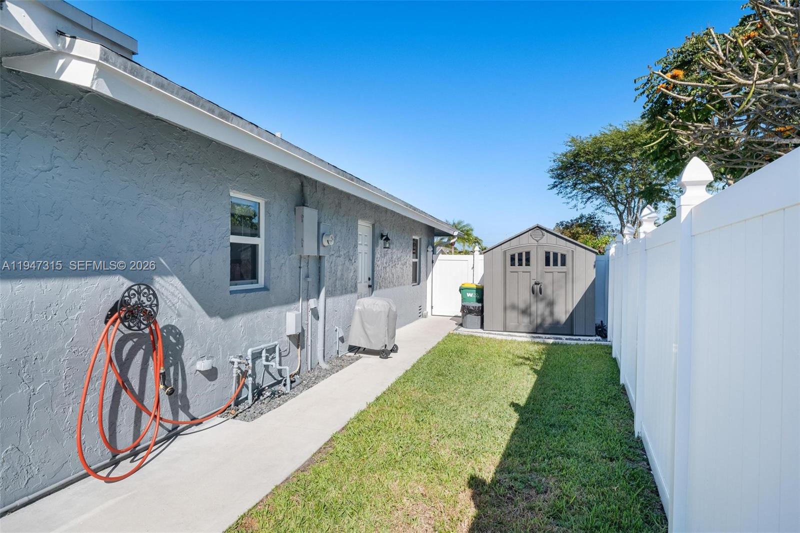 NORTHWOOD - Residential