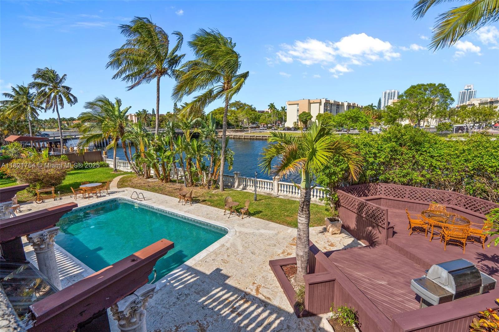 DIPLOMAT GOLF ESTATES - Residential