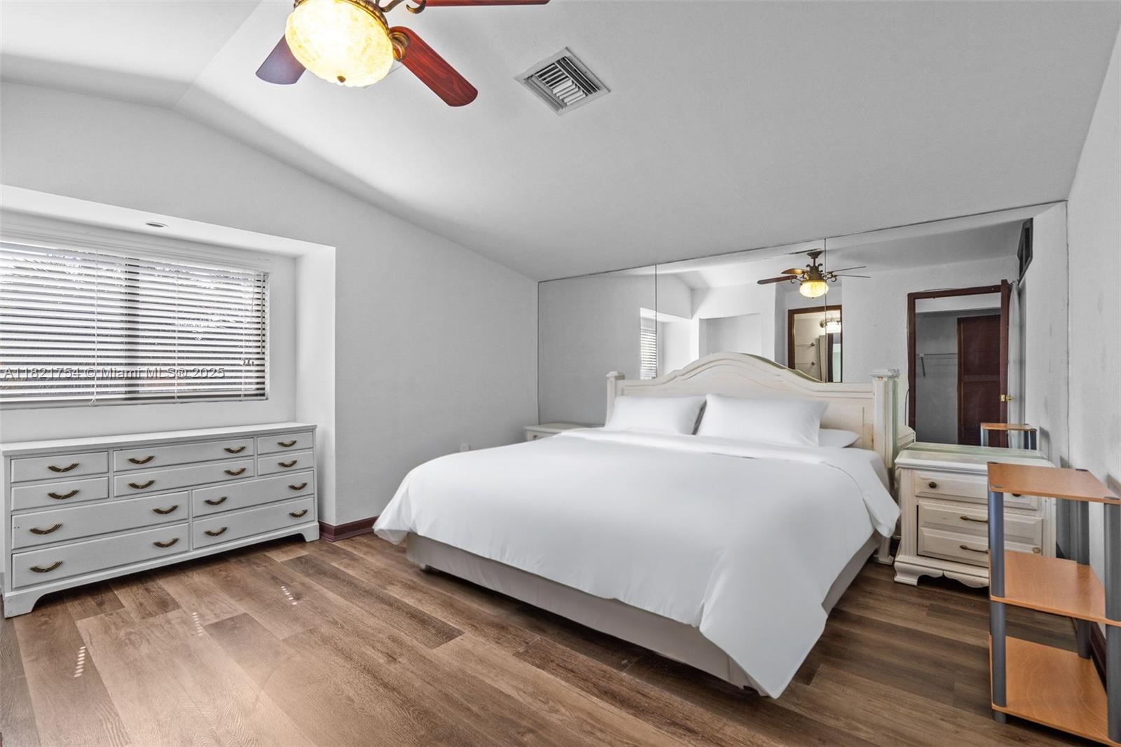 DIPLOMAT GOLF ESTATES - Residential