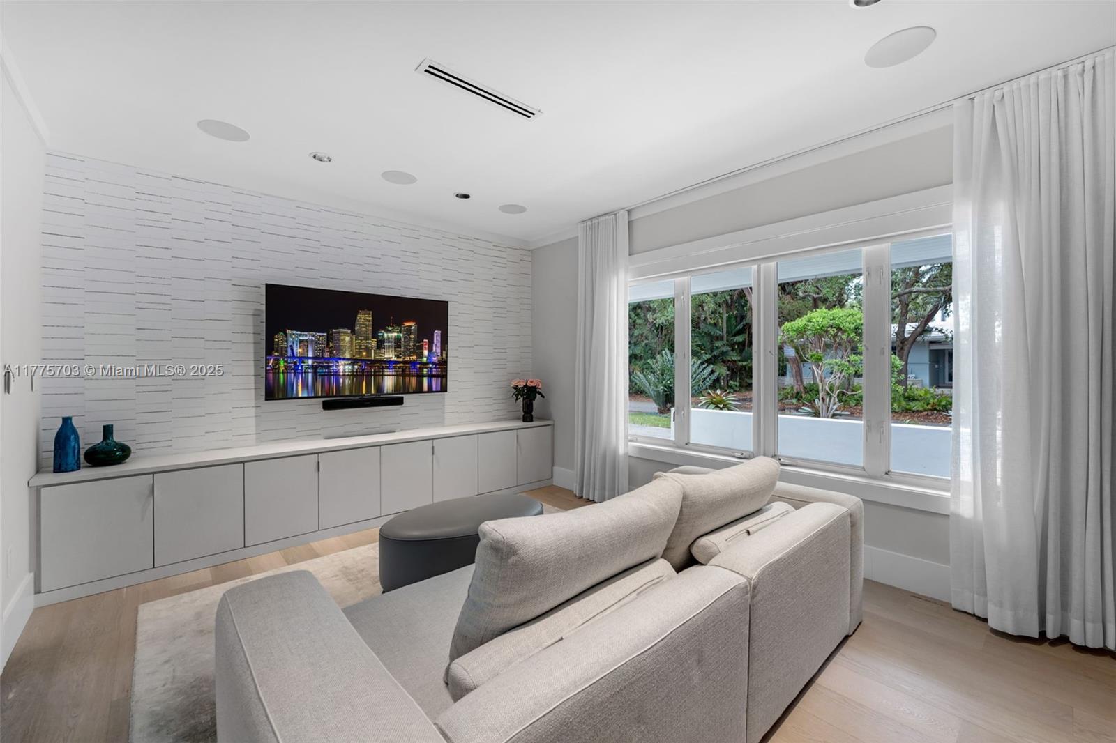 AMD & CORR PLAT OF SUNRIS - Residential