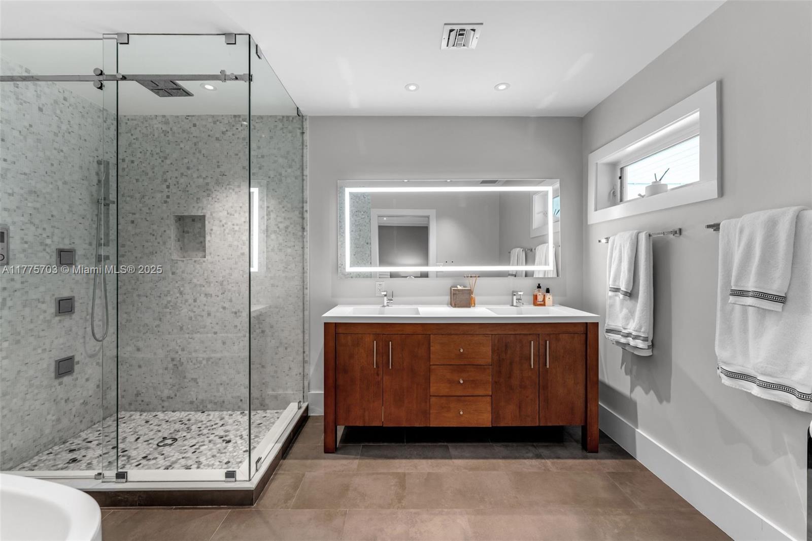 AMD & CORR PLAT OF SUNRIS - Residential