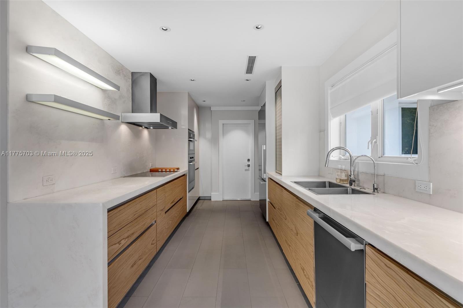 AMD & CORR PLAT OF SUNRIS - Residential