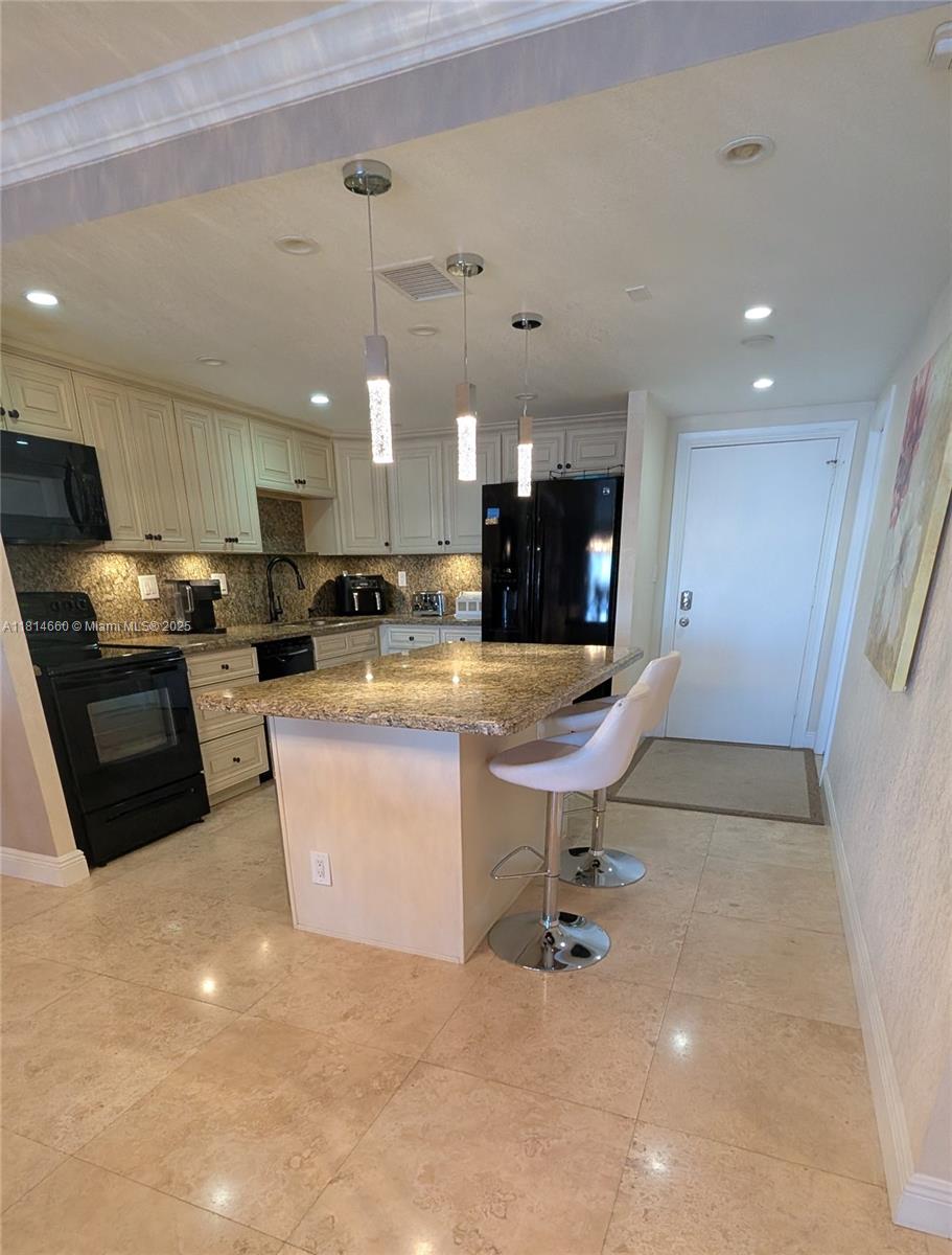 PARK LAYNE TOWERS CONDO - Residential