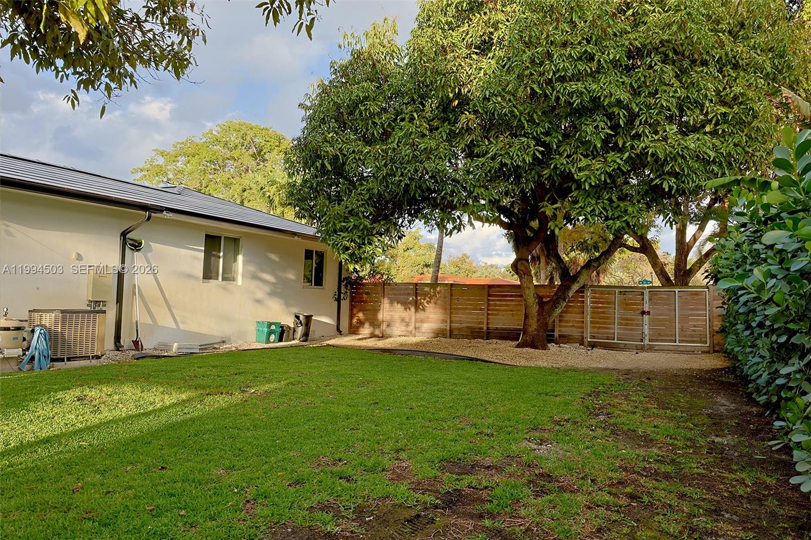 SHORELAND HEIGHTS - Residential