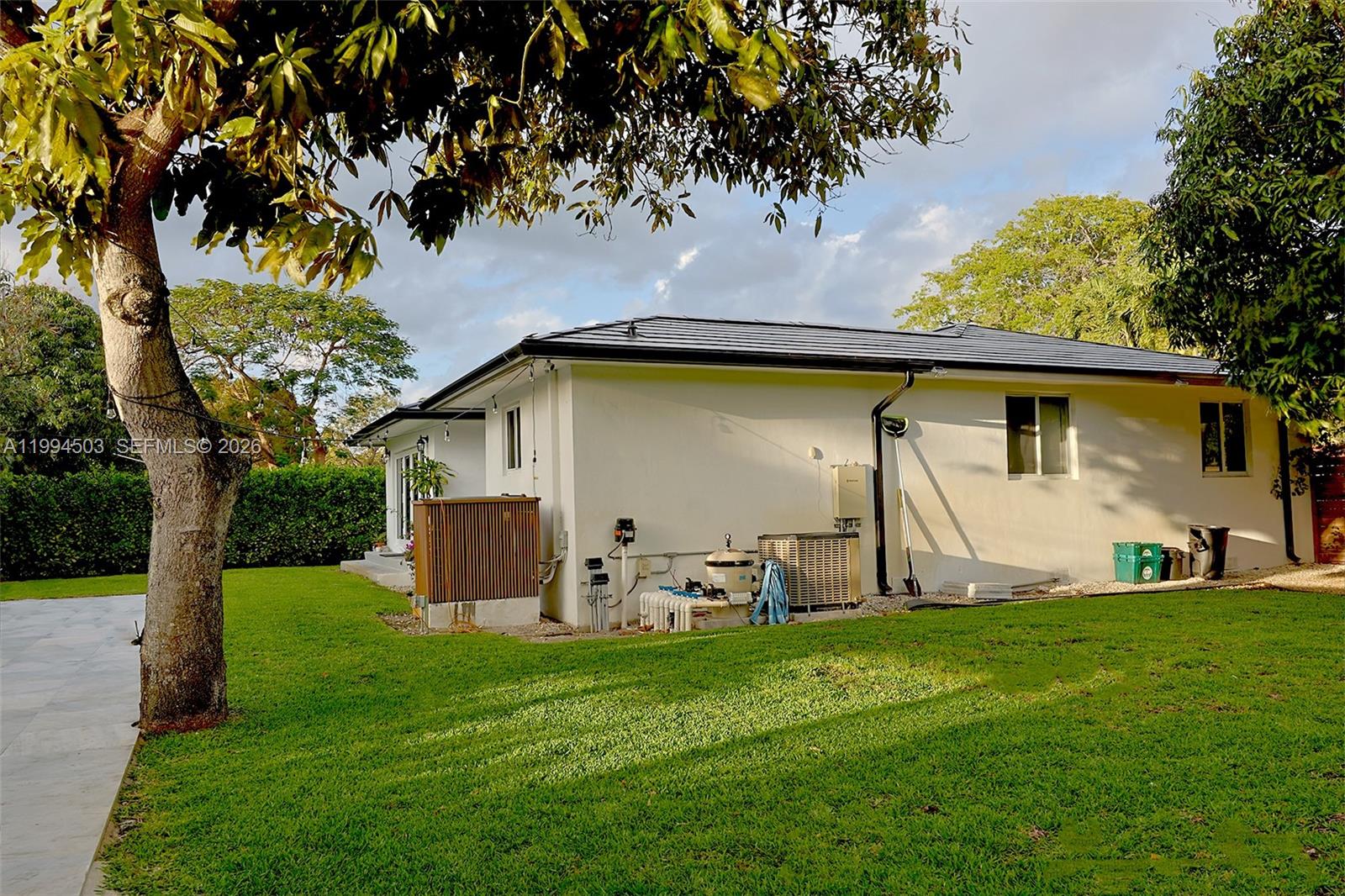 SHORELAND HEIGHTS - Residential