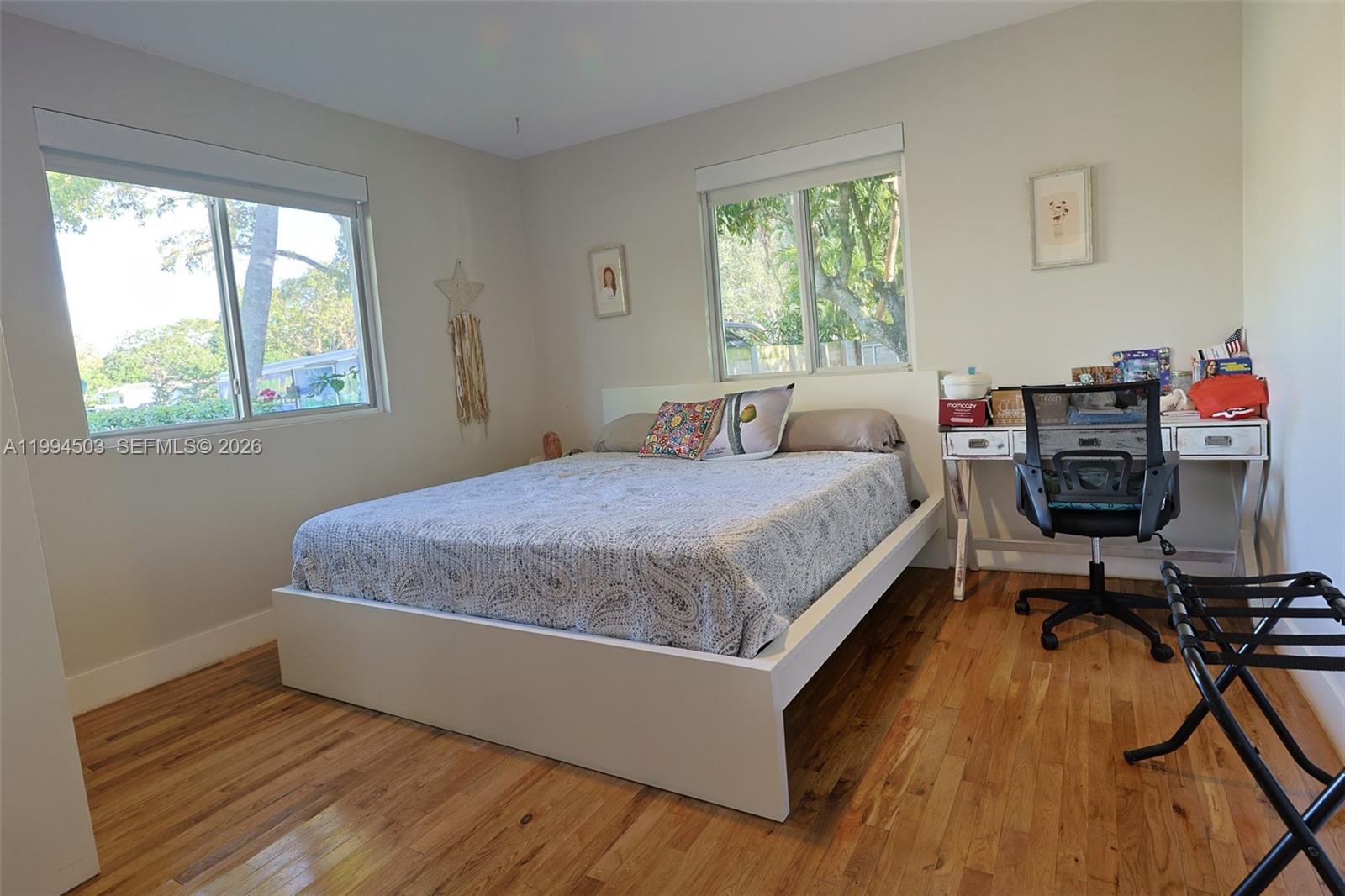 SHORELAND HEIGHTS - Residential