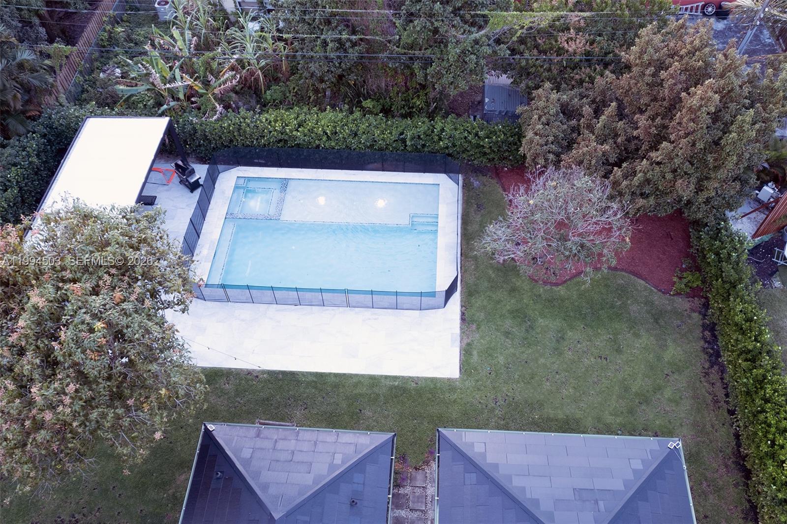 SHORELAND HEIGHTS - Residential