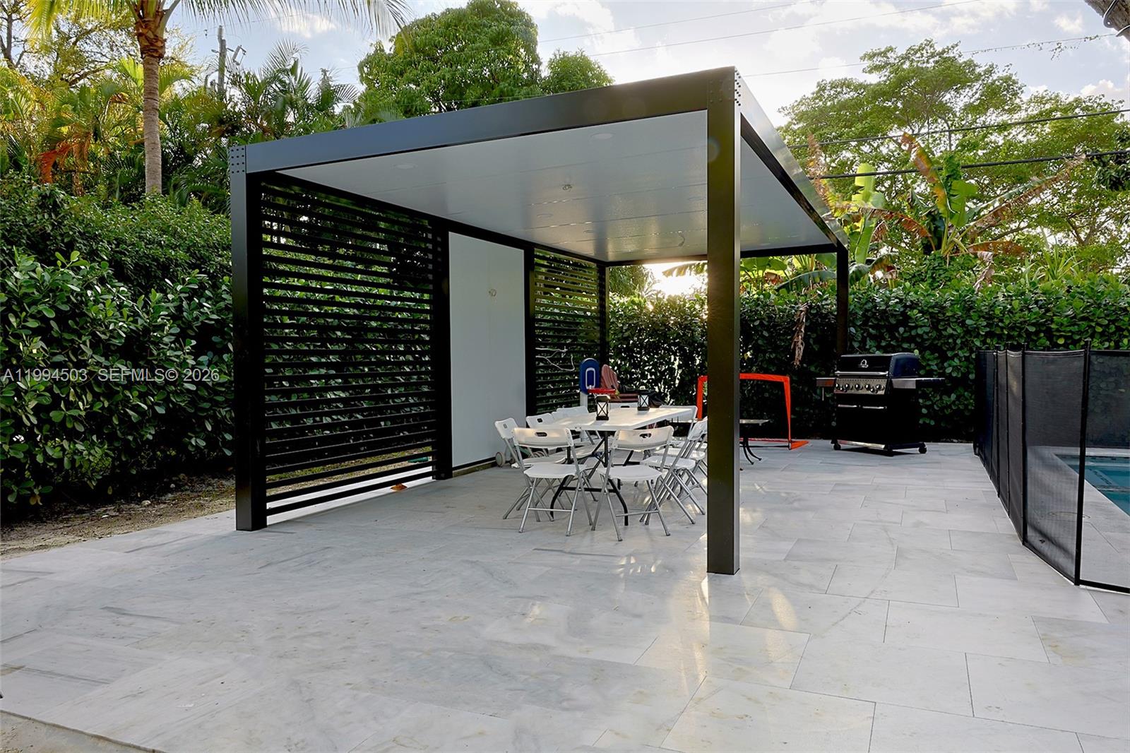 SHORELAND HEIGHTS - Residential