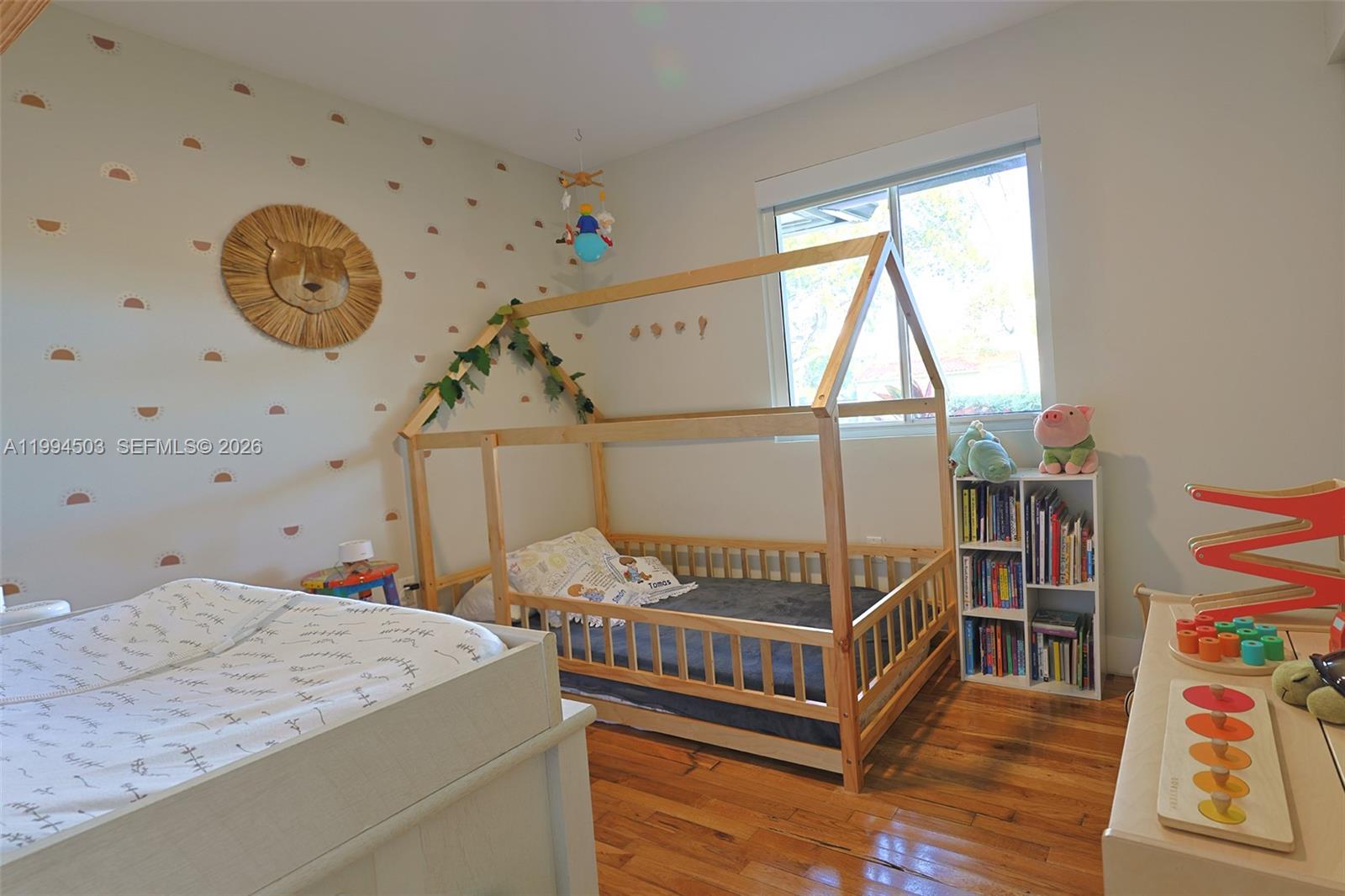 SHORELAND HEIGHTS - Residential