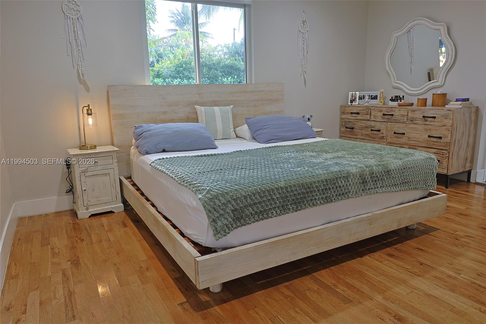 SHORELAND HEIGHTS - Residential