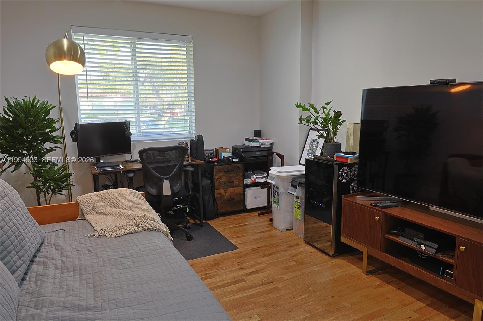 SHORELAND HEIGHTS - Residential