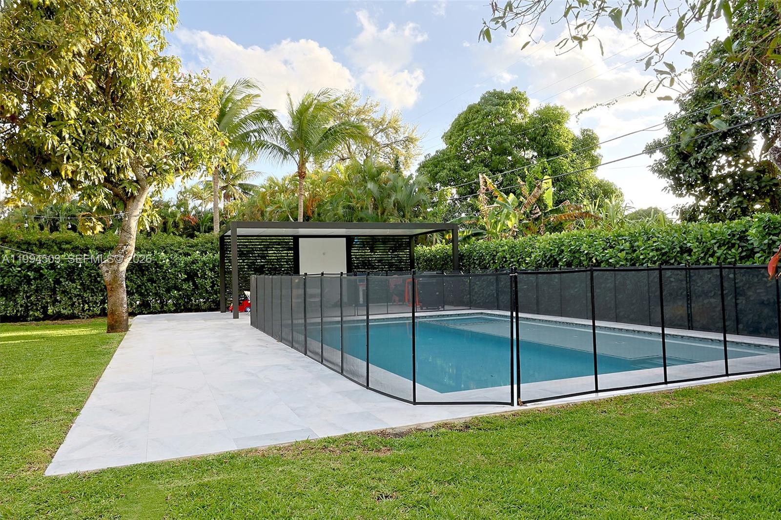 SHORELAND HEIGHTS - Residential