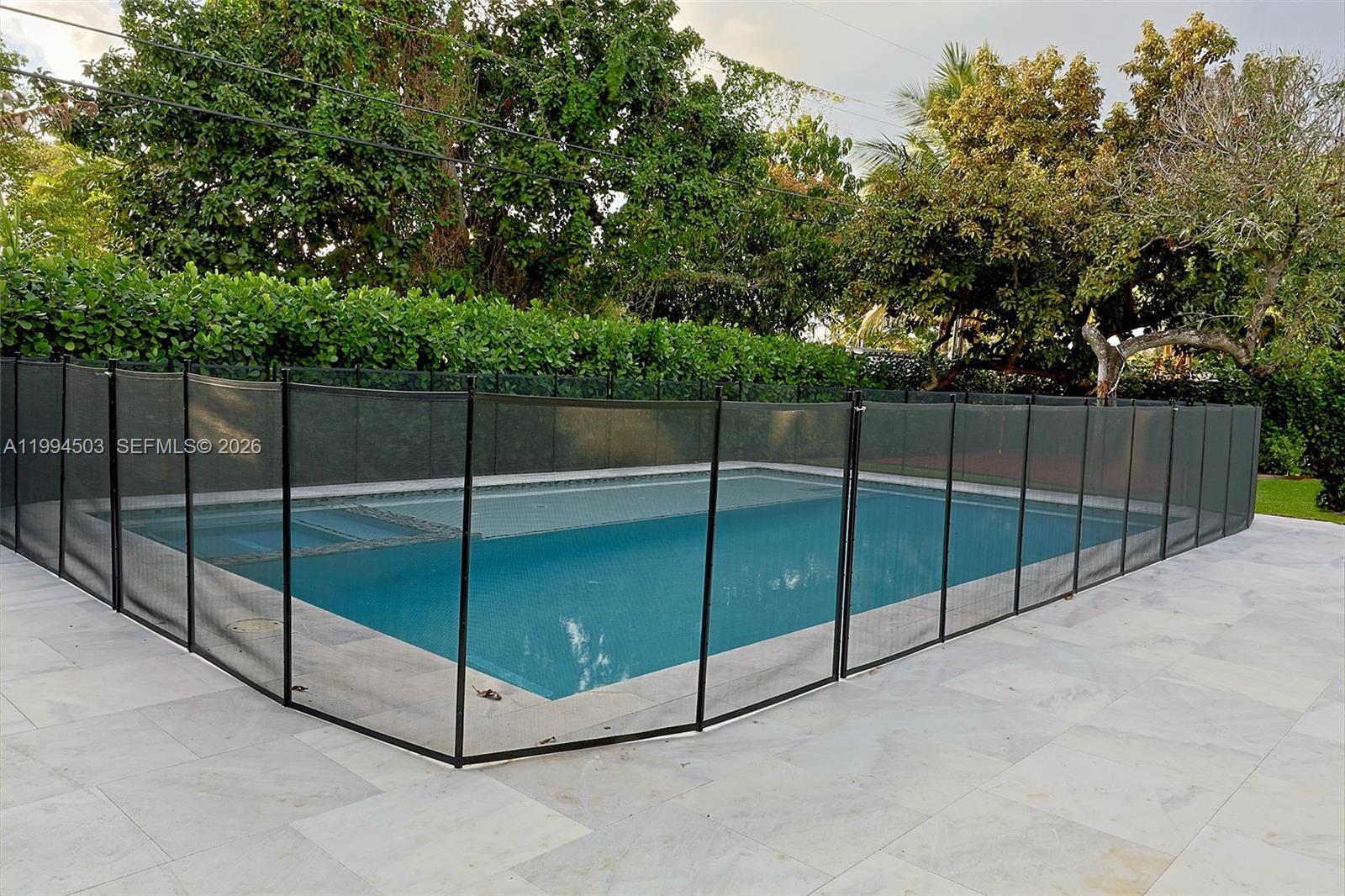 SHORELAND HEIGHTS - Residential