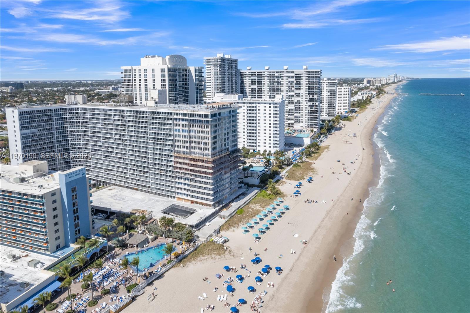 GALLEON CONDO - Residential