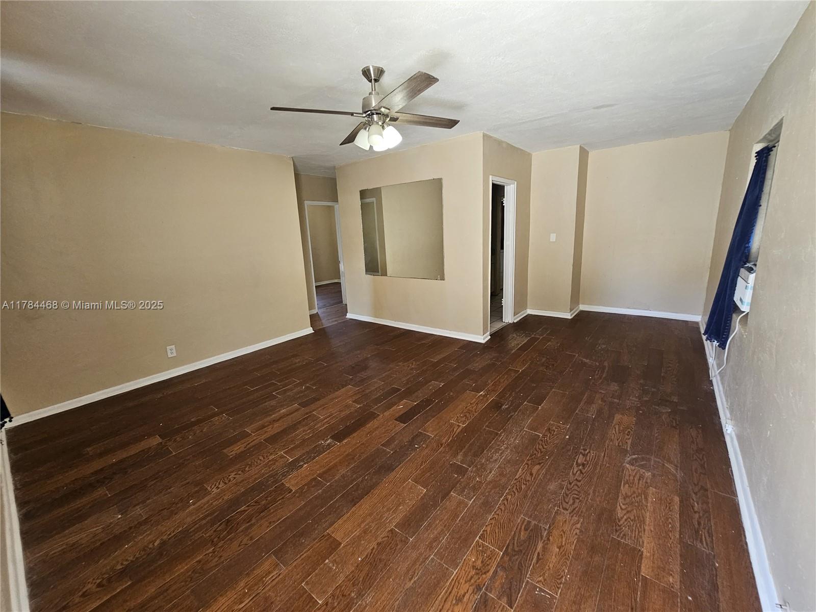 723 NW 15th Way