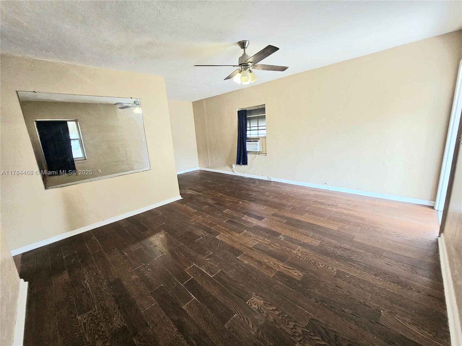 723 NW 15th Way