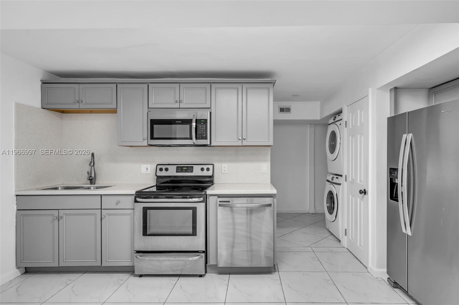 GRACEWOOD NO 2 - Residential