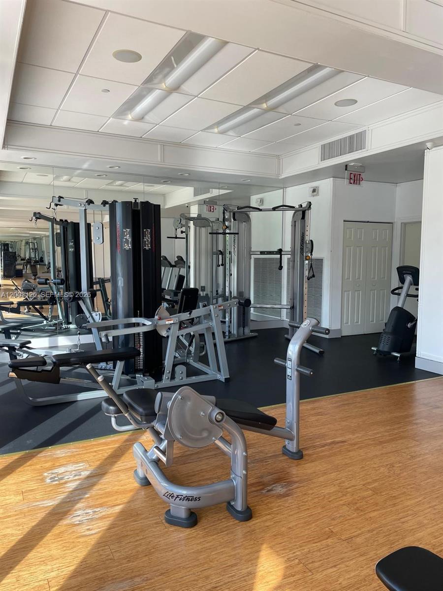 ADMIRALS PORT CONDO WEST - Residential