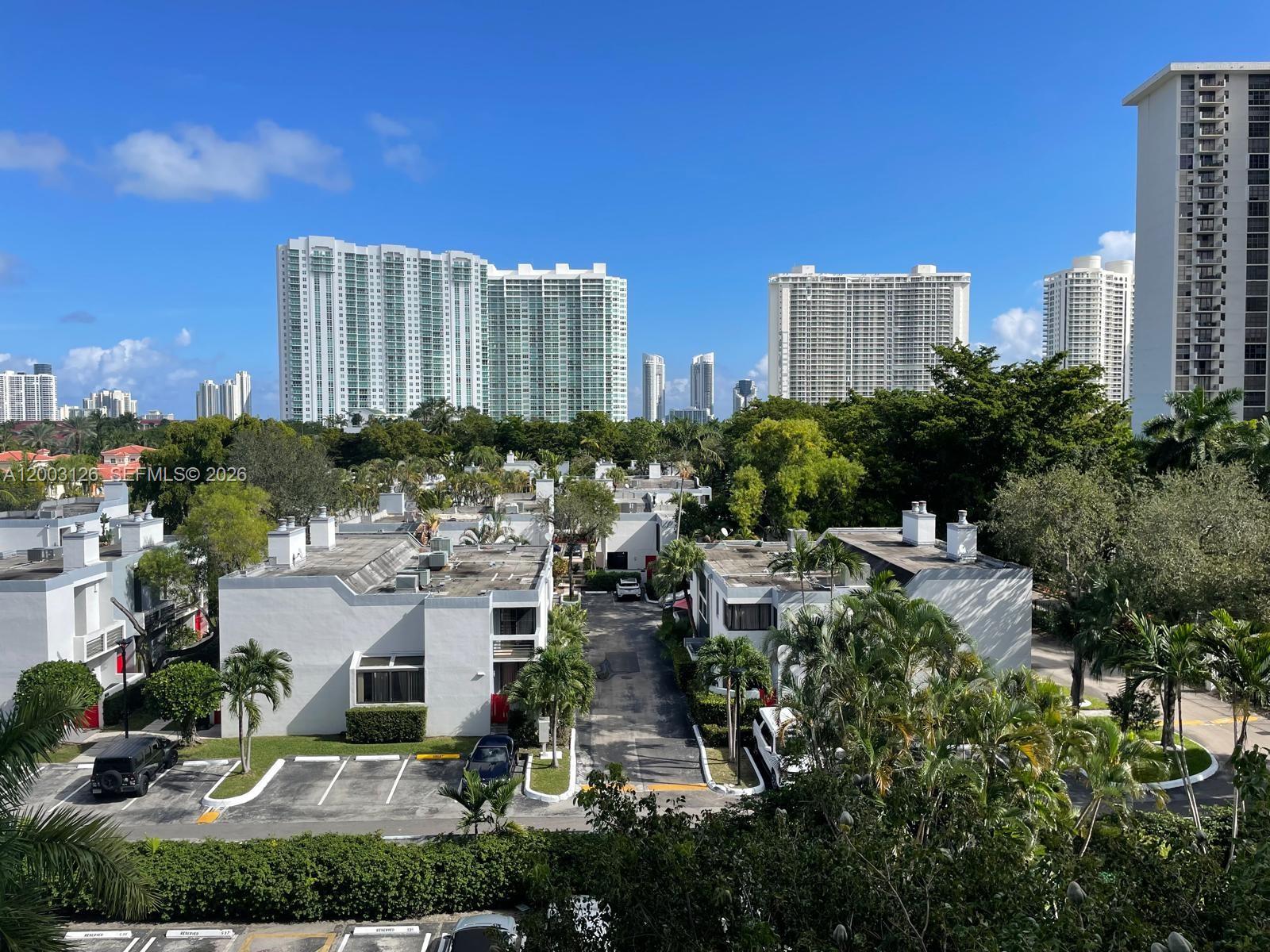 ADMIRALS PORT CONDO WEST - Residential