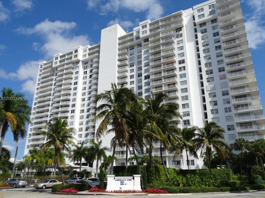 ADMIRALS PORT CONDO WEST - Residential