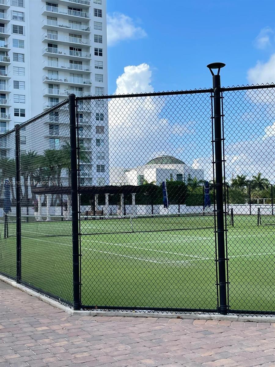 ADMIRALS PORT CONDO WEST - Residential