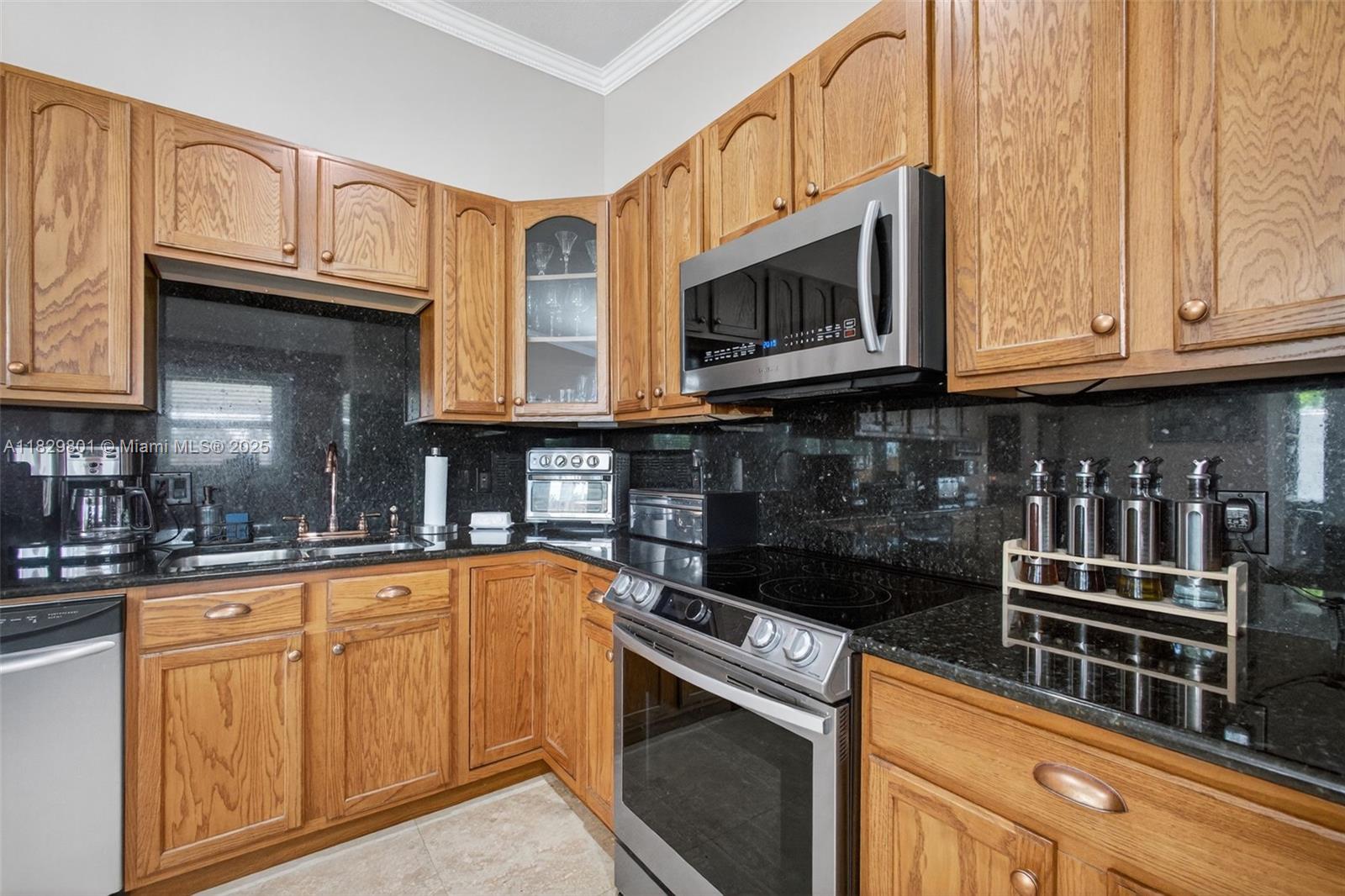 HARTFORD PLACE - Residential