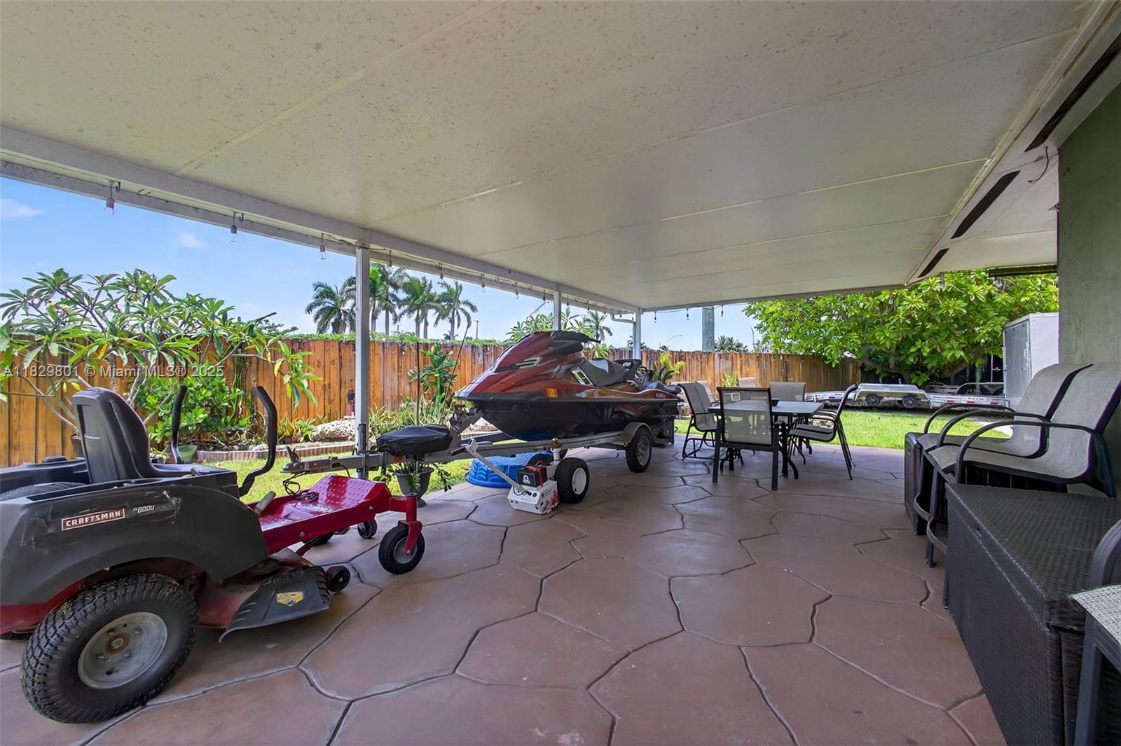 HARTFORD PLACE - Residential