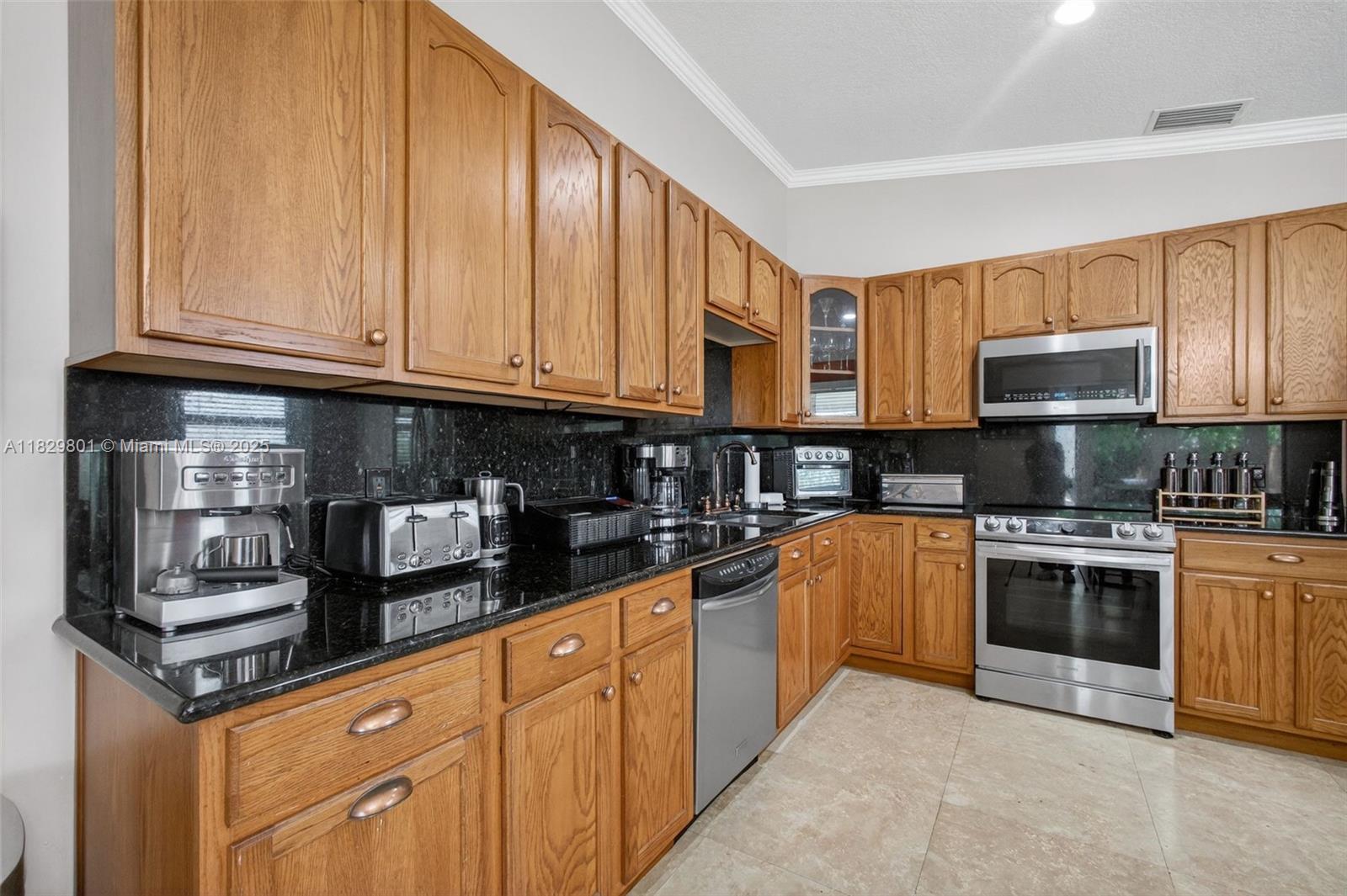 HARTFORD PLACE - Residential