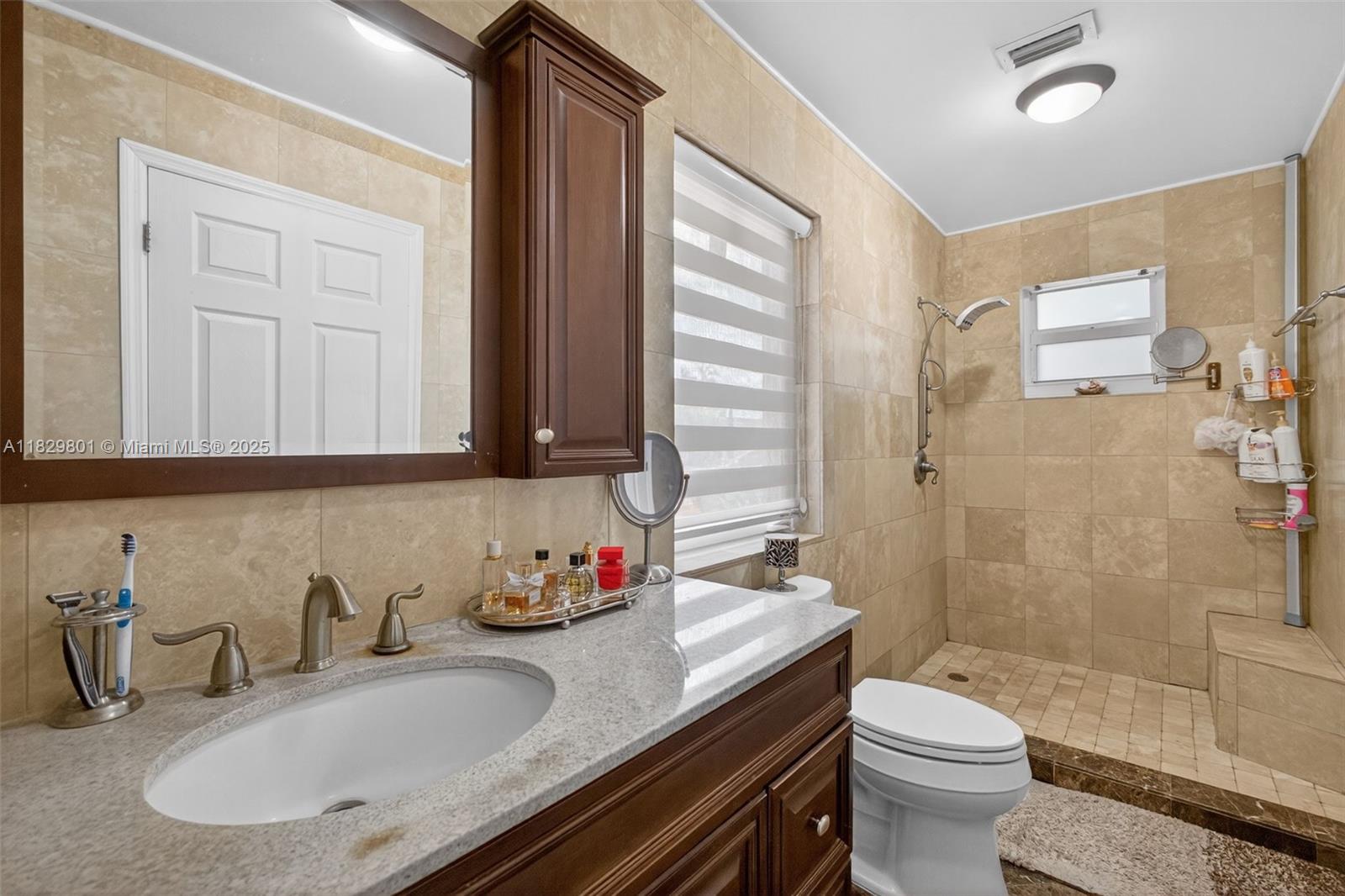 HARTFORD PLACE - Residential