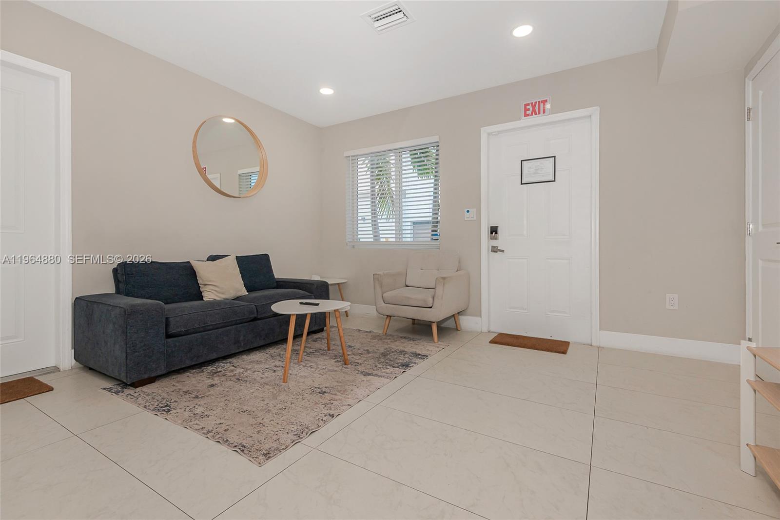 NORTH LAUDERDALE - Residential