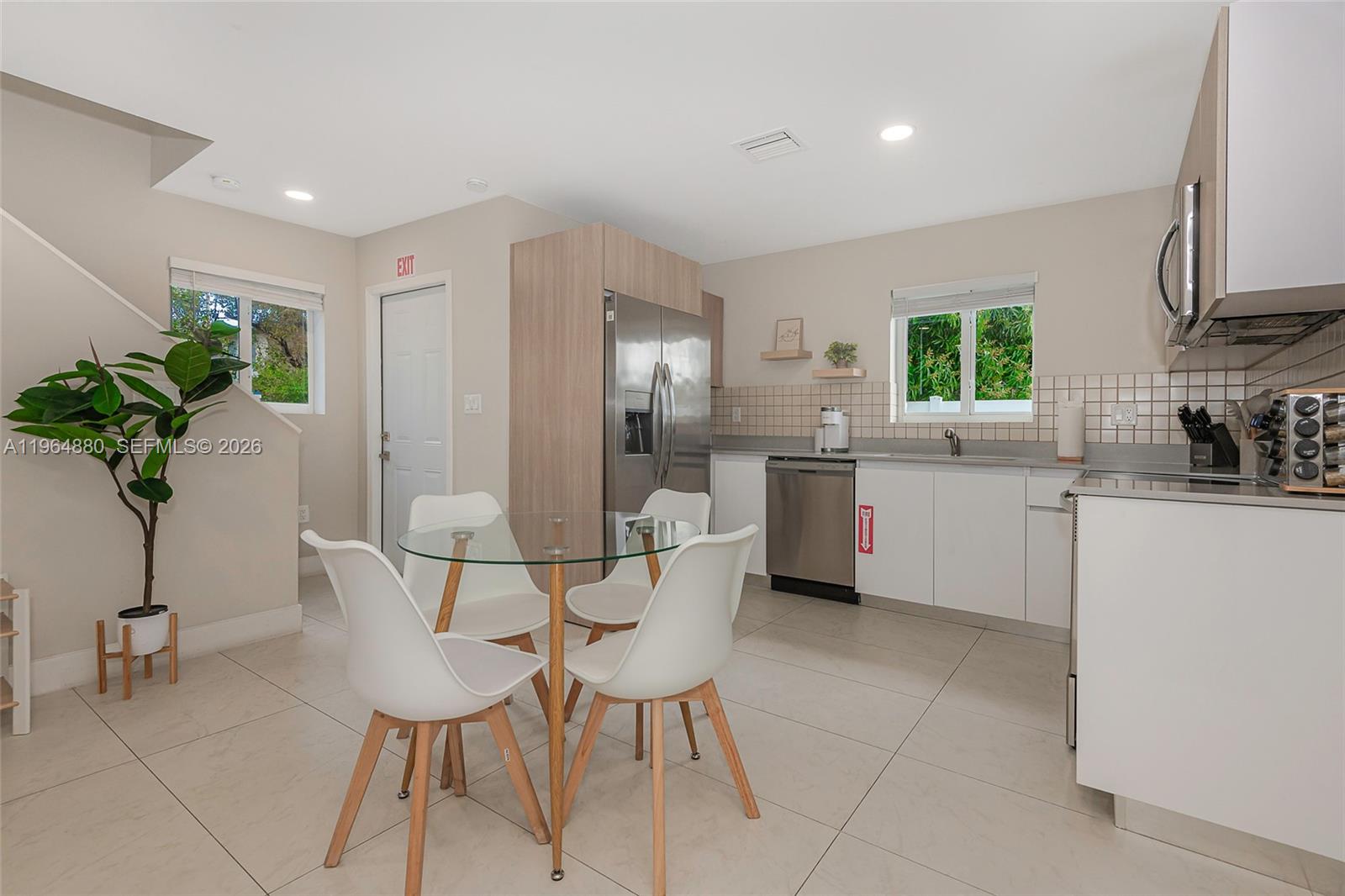 NORTH LAUDERDALE - Residential