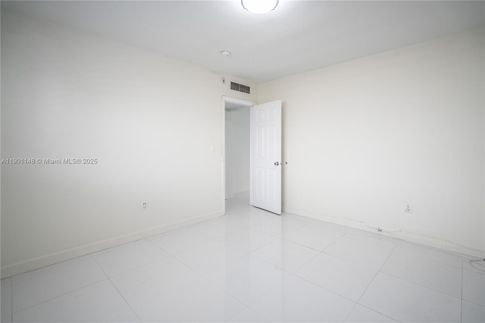 ISLE OF NORMANDY MIAMI VI - Residential Lease