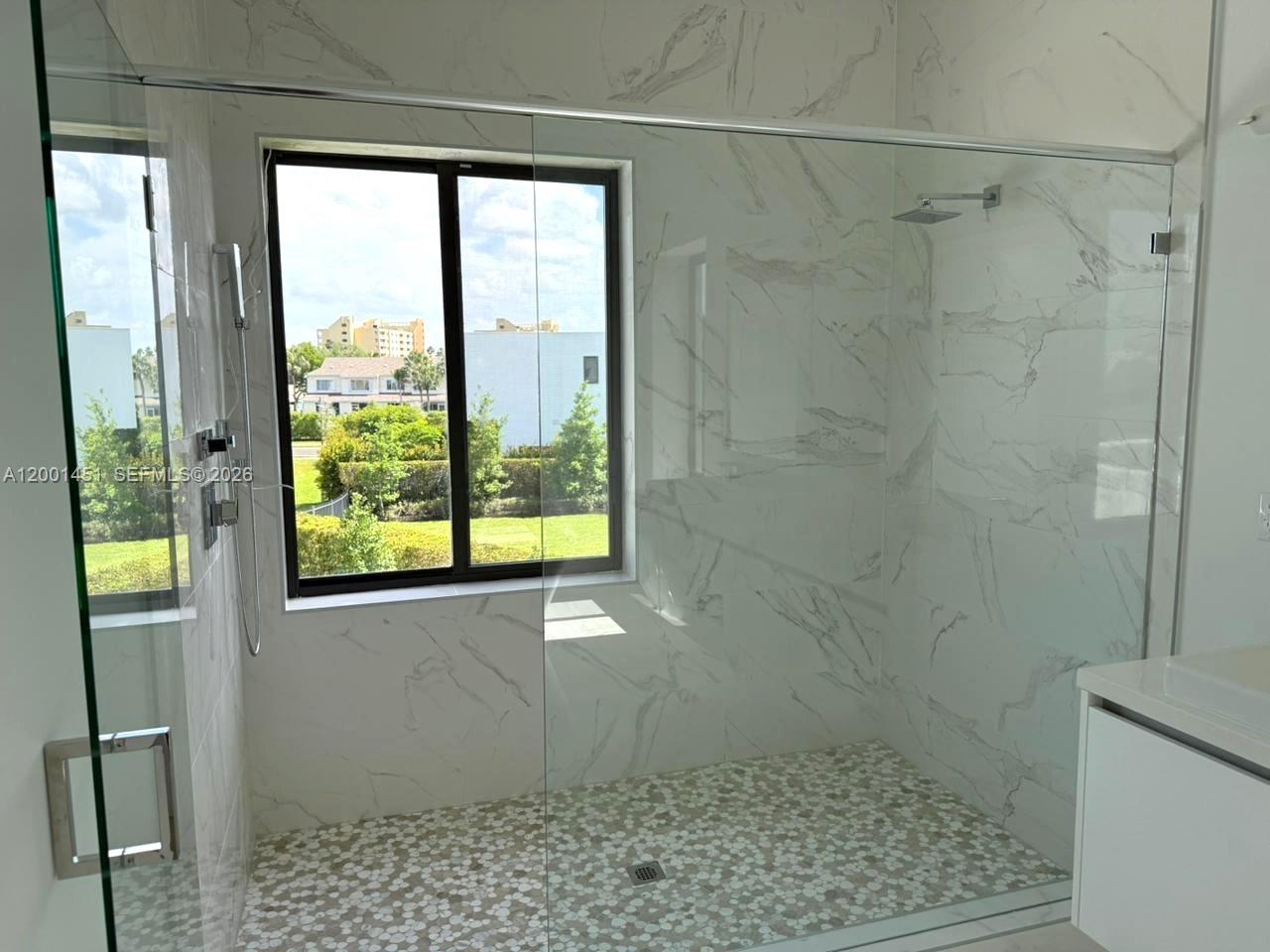 WESTON ESTATES - Residential