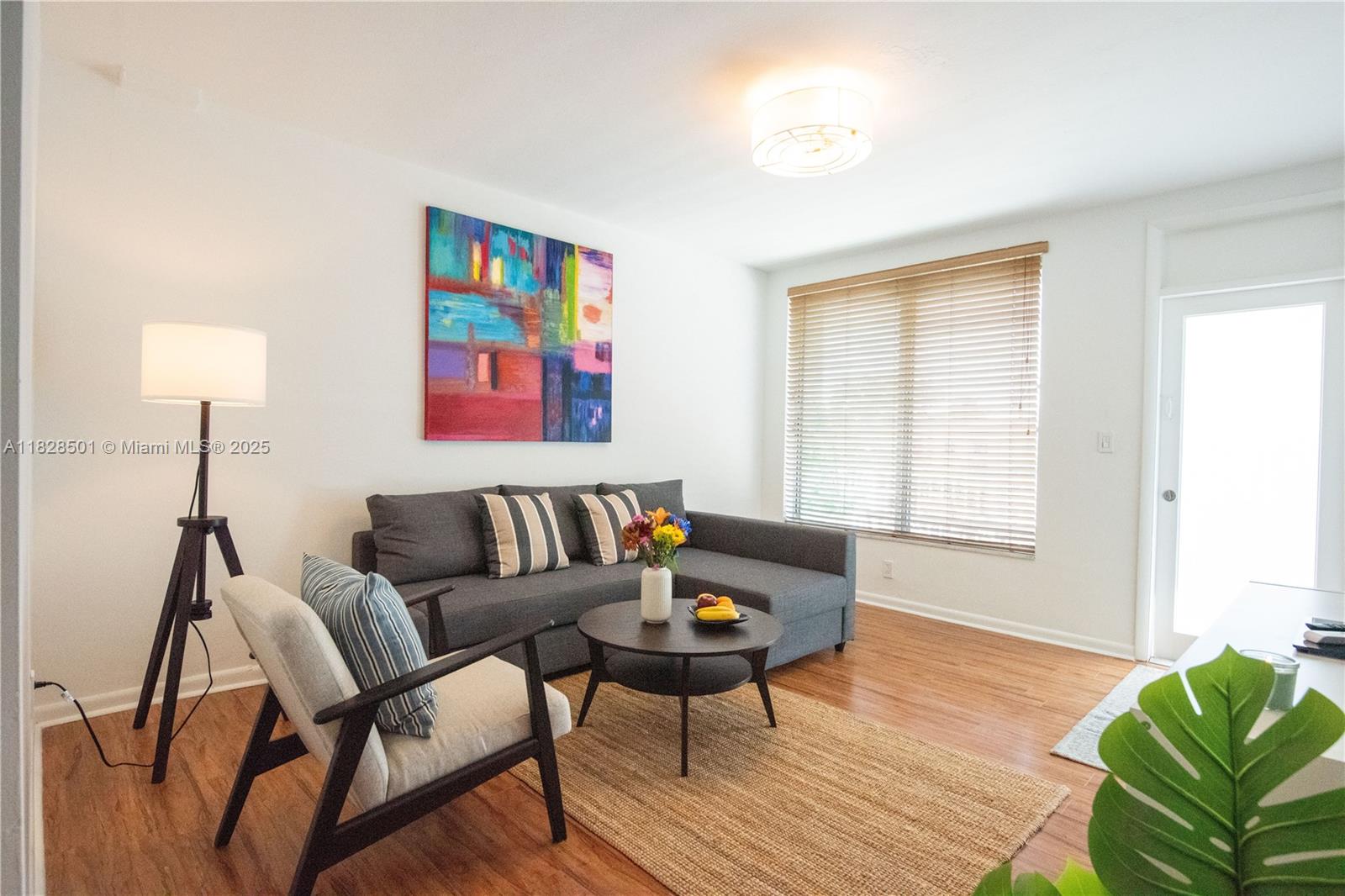 TOWER EAST INCORPORATED C - Residential Lease