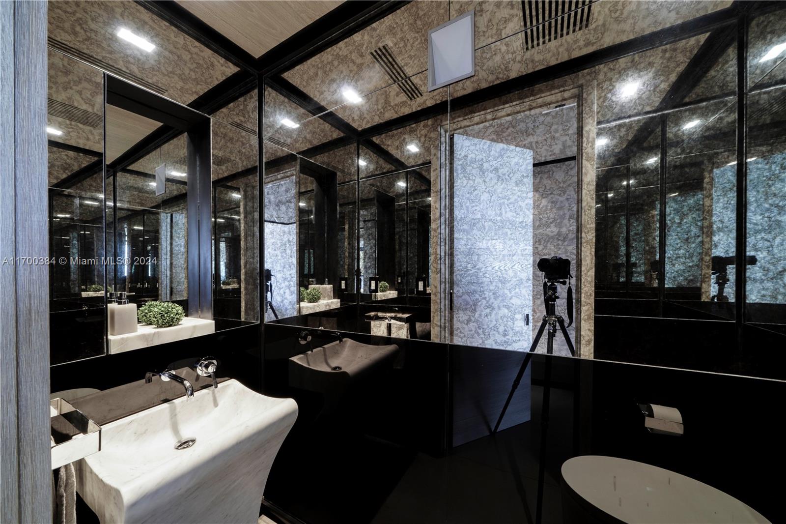 BAL HARBOUR NORTH SOUTH C - Residential