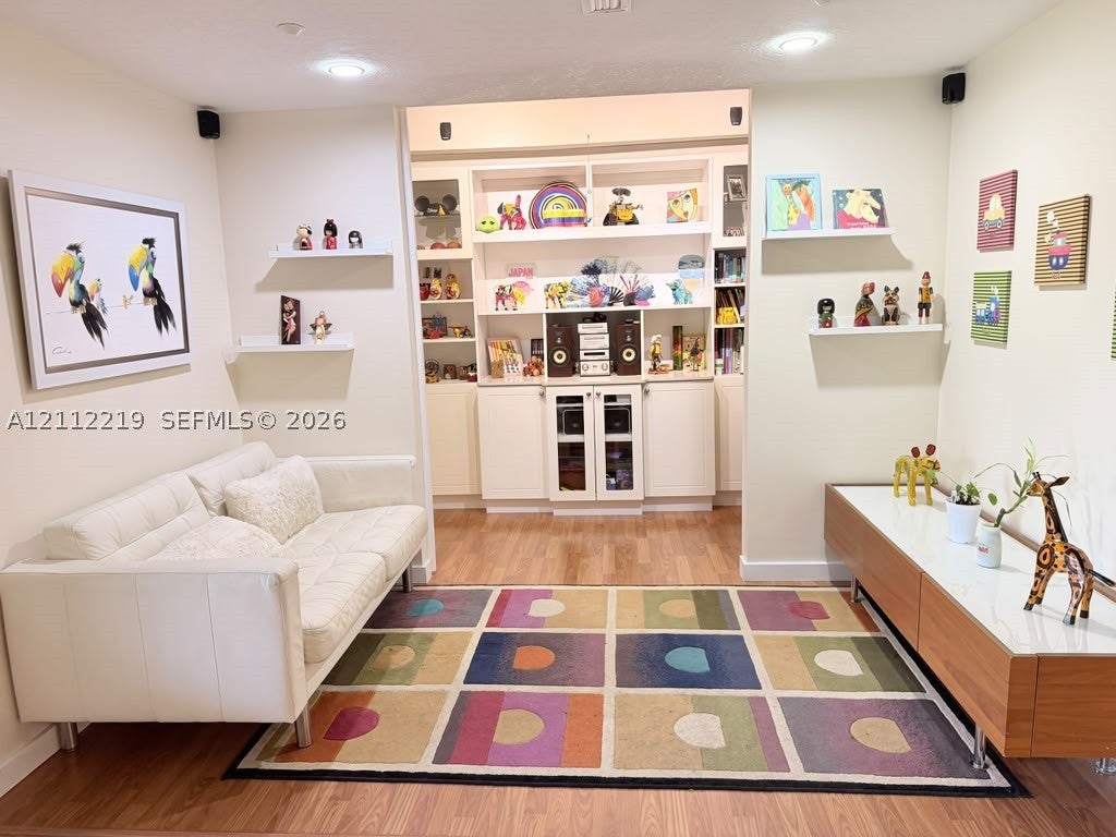 10730 NW 66th St