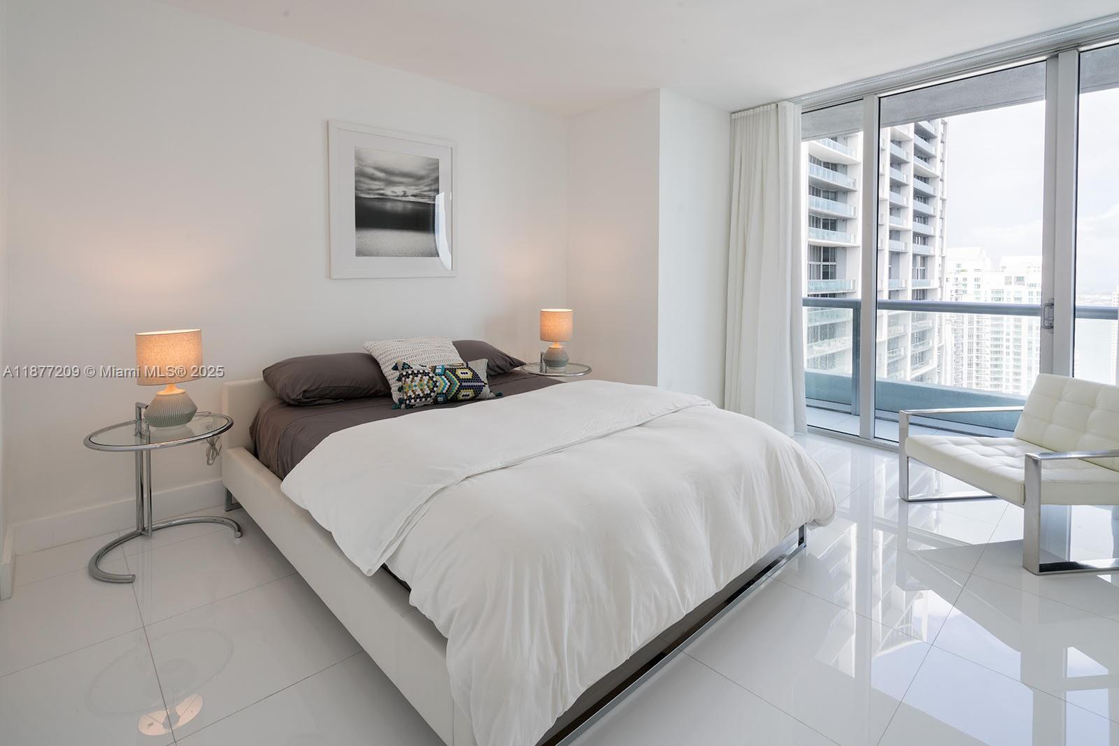 ICON BRICKELL CONDO NO 3 - Residential