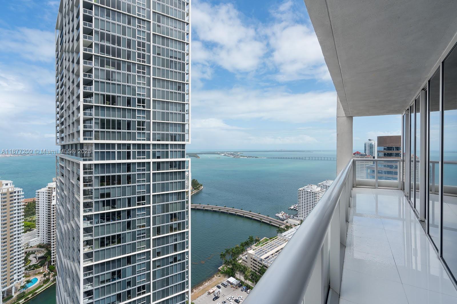 ICON BRICKELL CONDO NO 3 - Residential