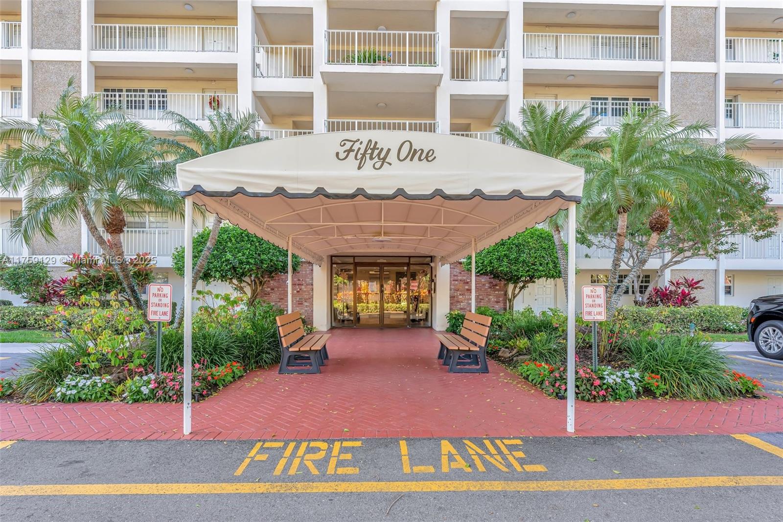 NO 51 PALM-AIRE COUNTRY C - Residential