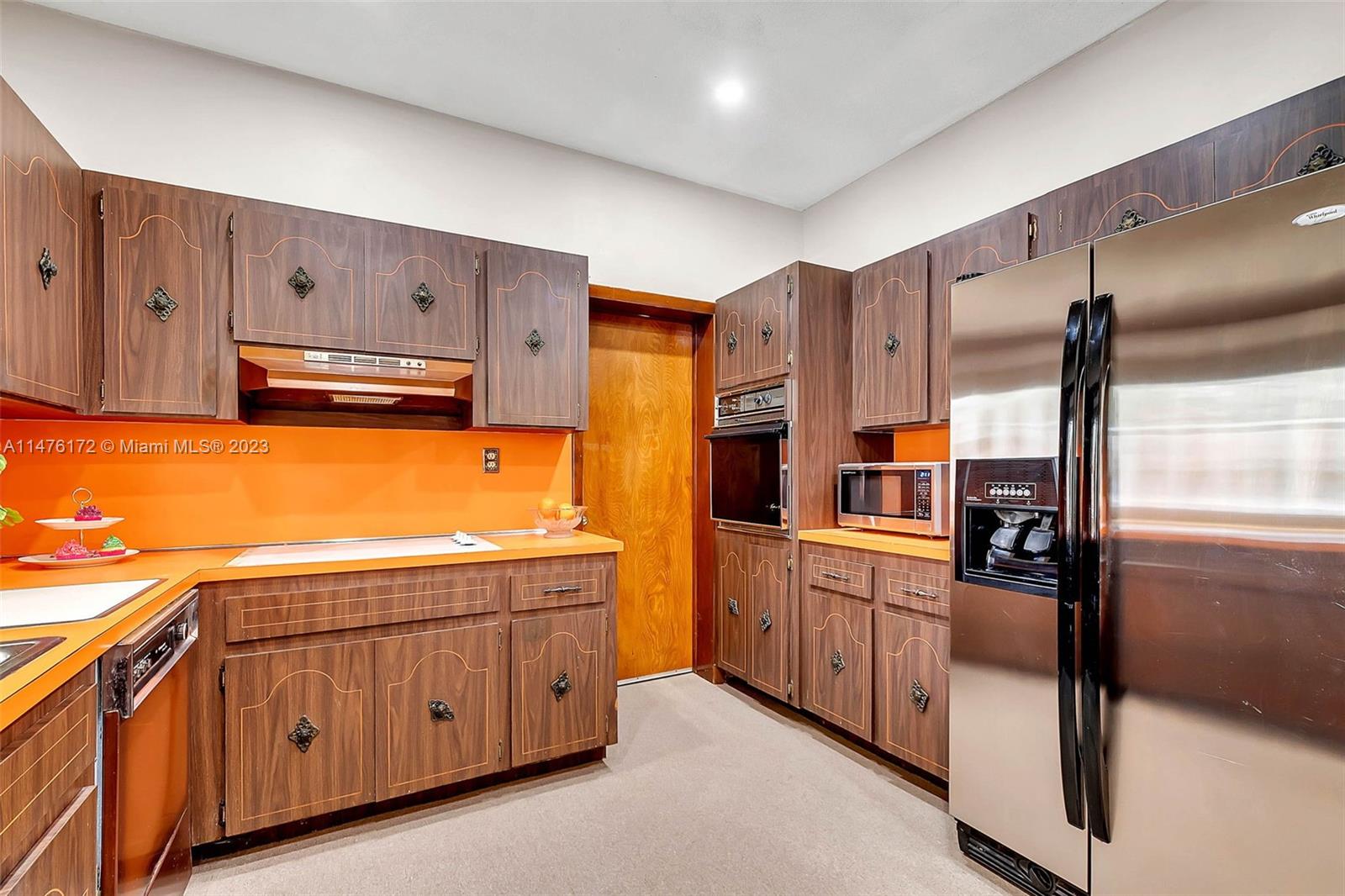 Palmetto Bay, Florida 33176, United States, 3 Bedrooms Bedrooms, ,2 BathroomsBathrooms,Residential,Active,69301