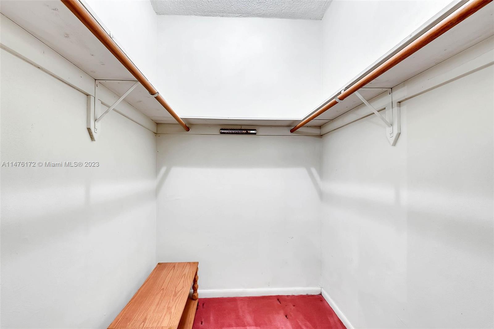 Palmetto Bay, Florida 33176, United States, 3 Bedrooms Bedrooms, ,2 BathroomsBathrooms,Residential,Active,69301