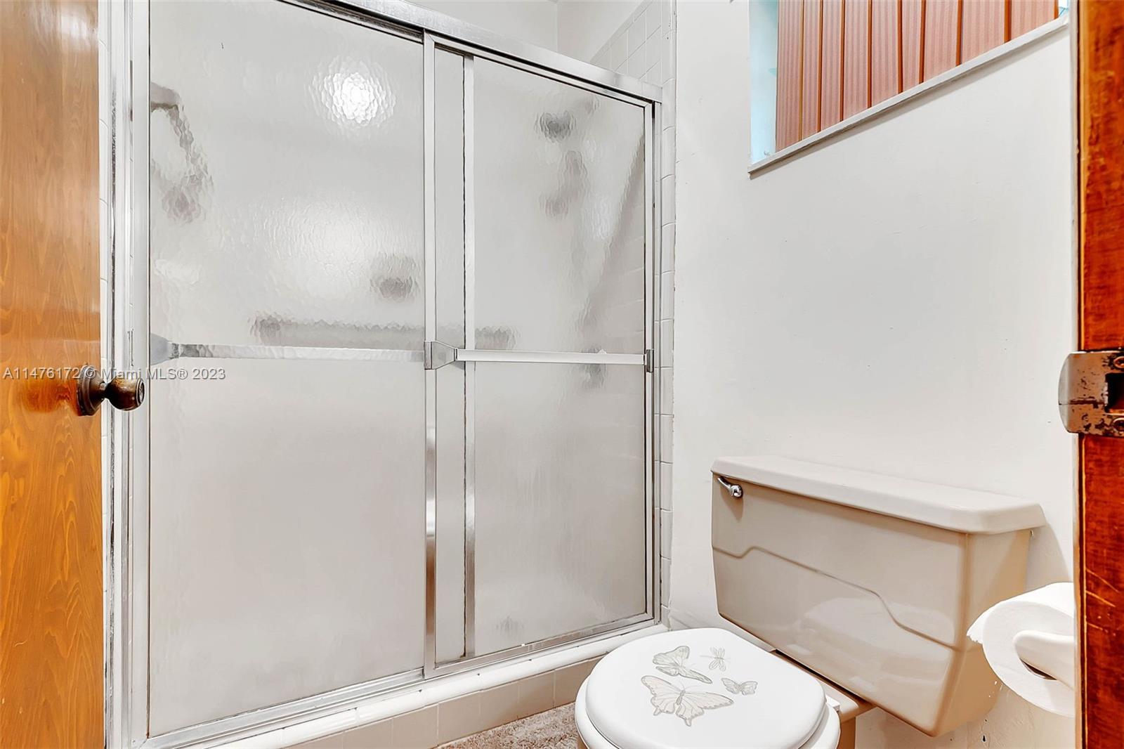 Palmetto Bay, Florida 33176, United States, 3 Bedrooms Bedrooms, ,2 BathroomsBathrooms,Residential,Active,69301