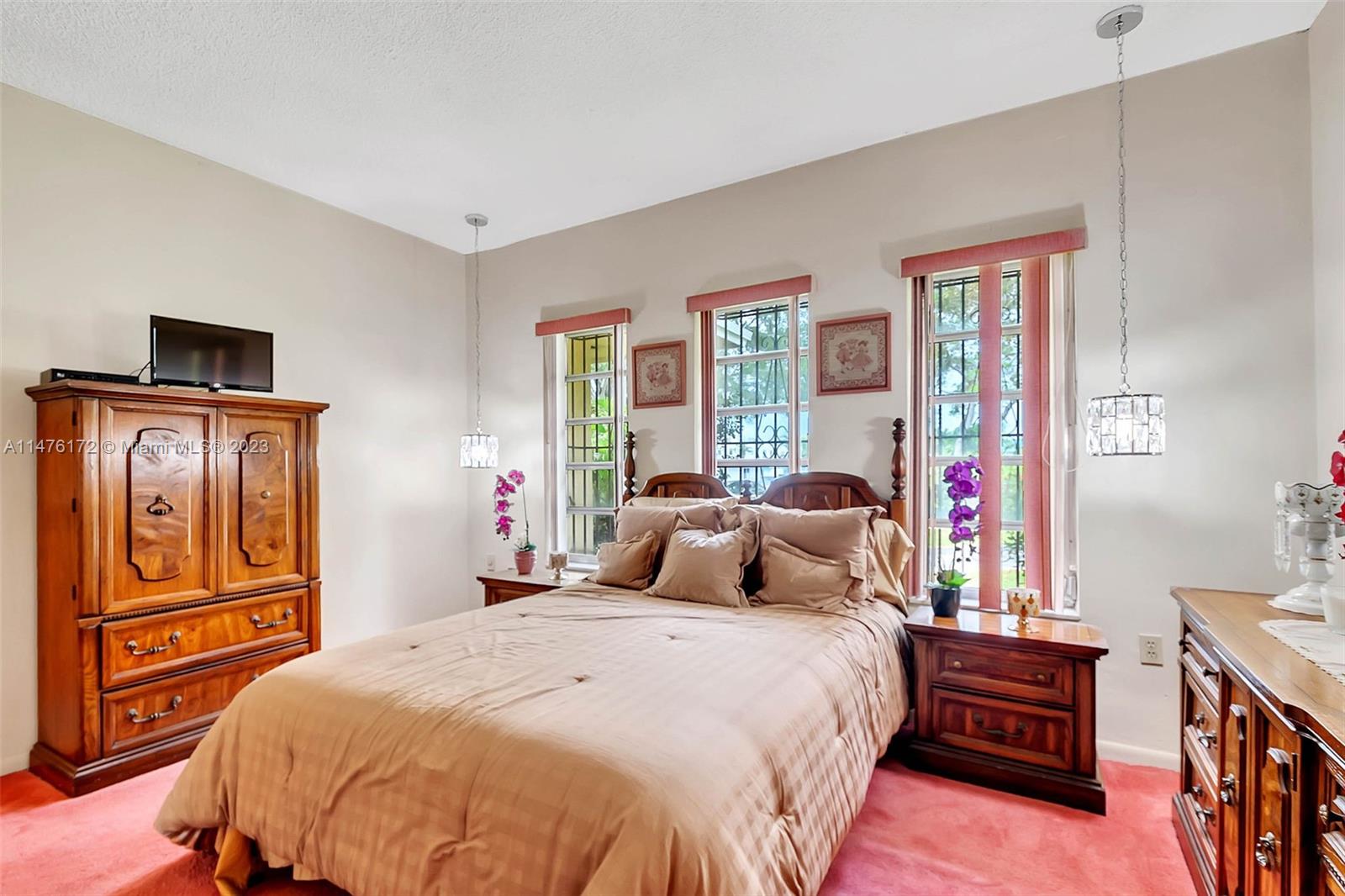 Palmetto Bay, Florida 33176, United States, 3 Bedrooms Bedrooms, ,2 BathroomsBathrooms,Residential,Active,69301