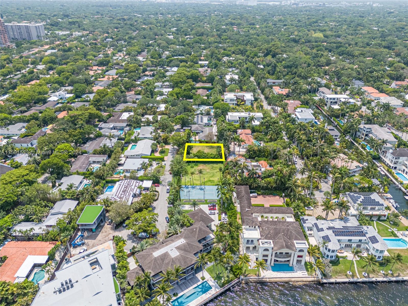 PINECREST MANOR 1ST ADDN - Land