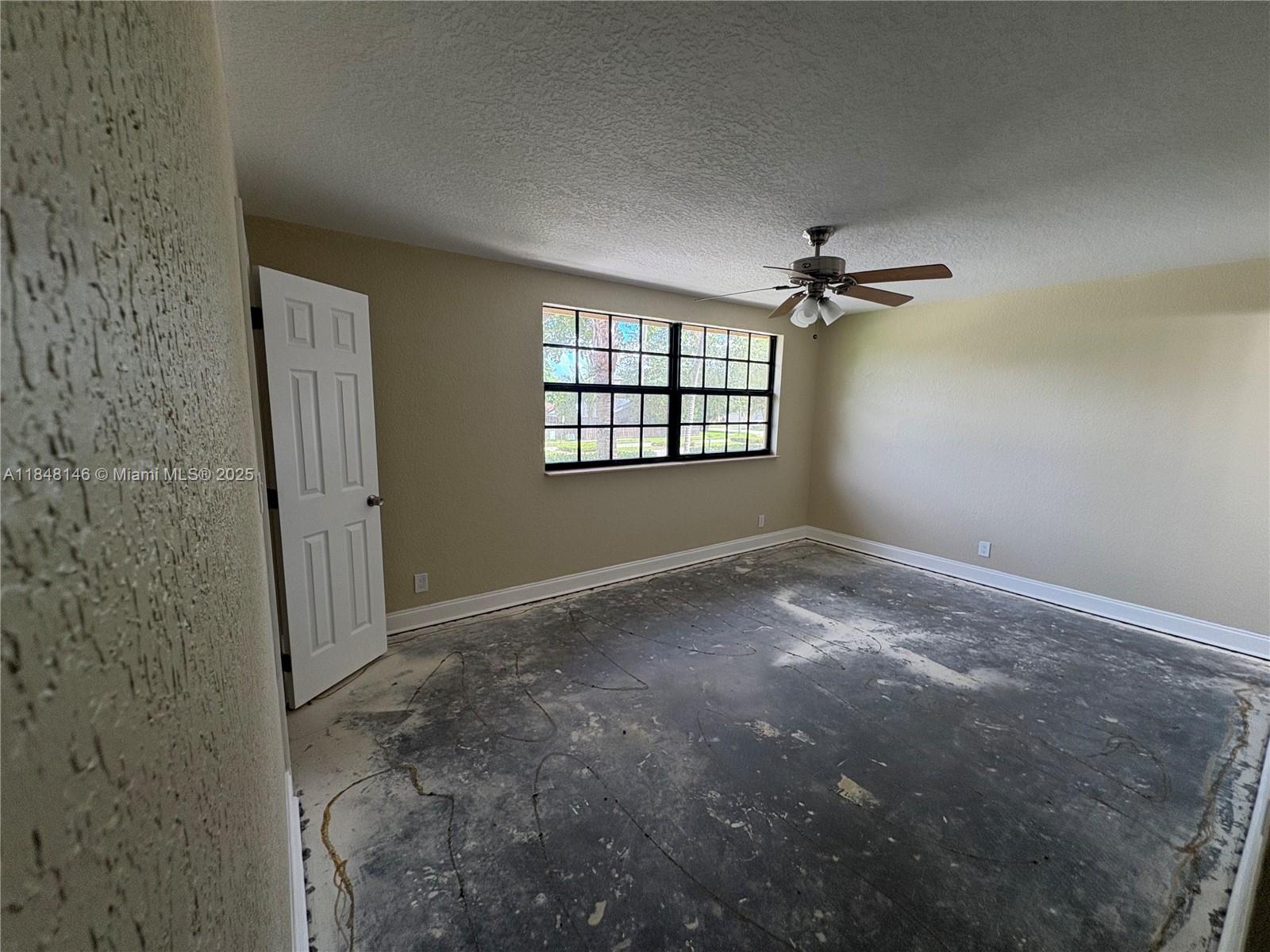 WELLEBY UNIT SIX - Residential