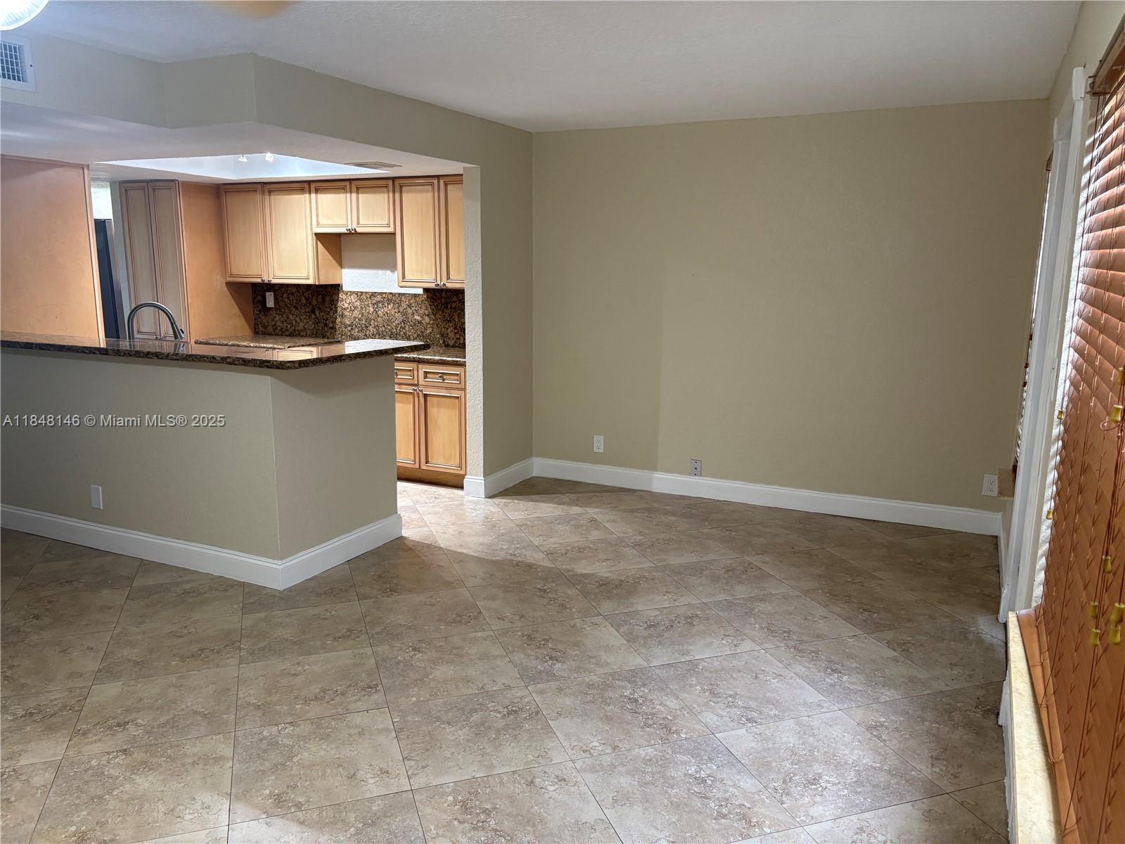 WELLEBY UNIT SIX - Residential