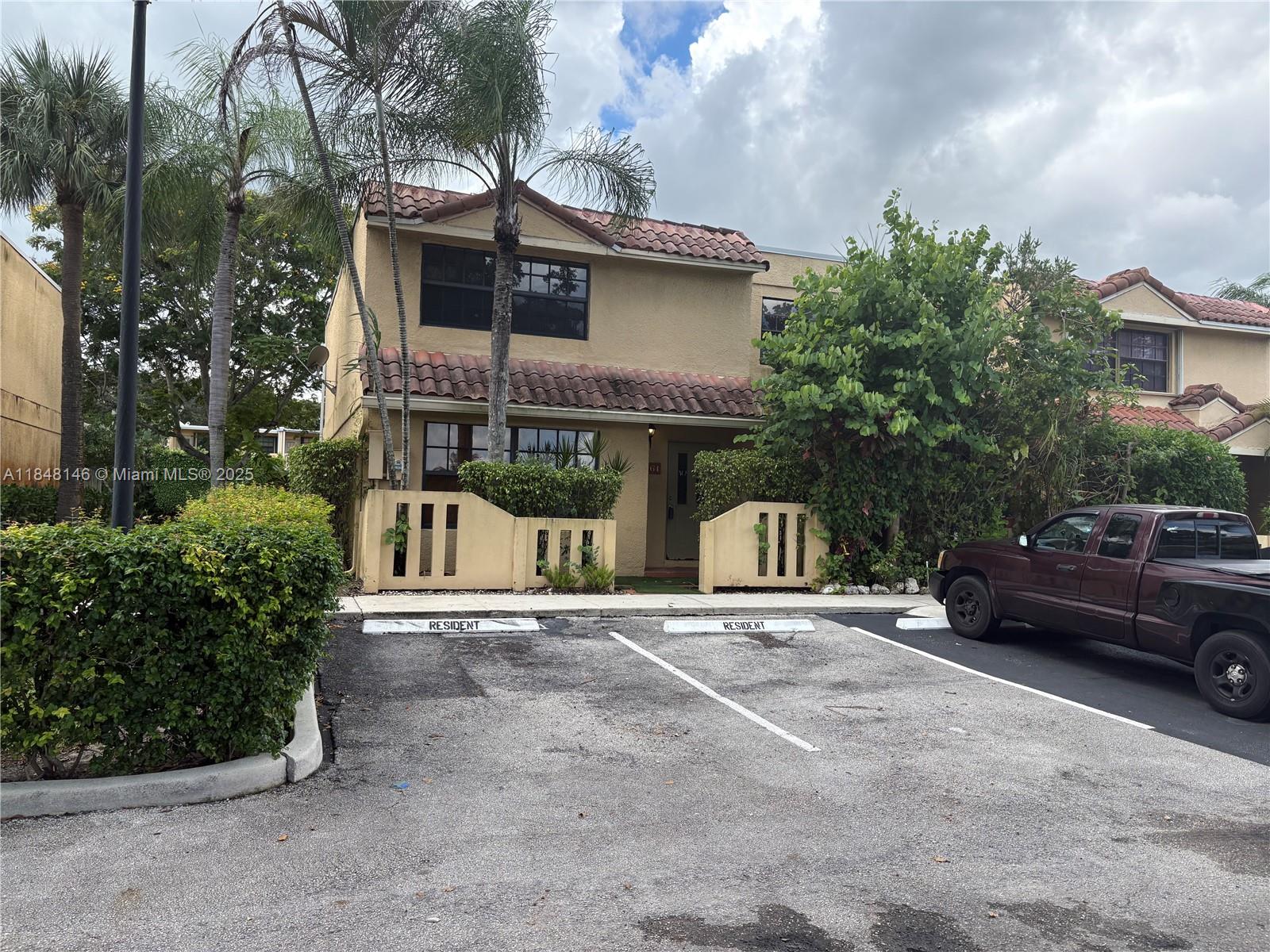 WELLEBY UNIT SIX - Residential