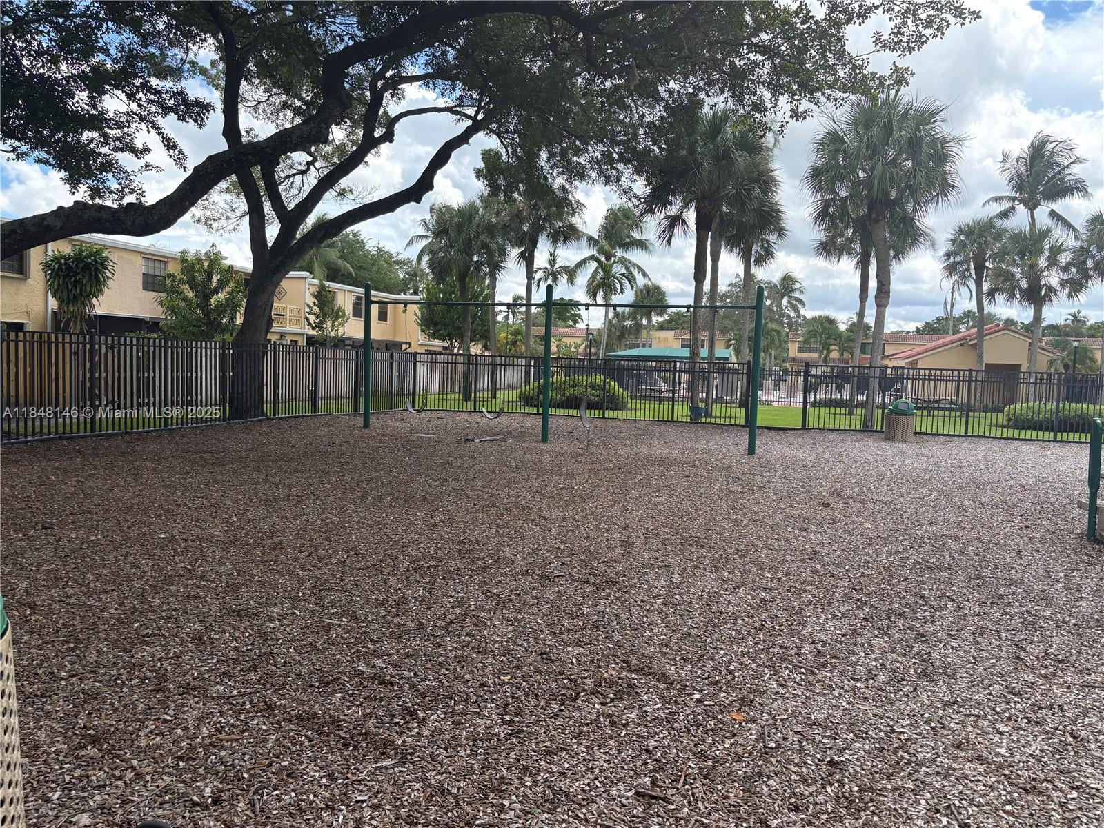 WELLEBY UNIT SIX - Residential