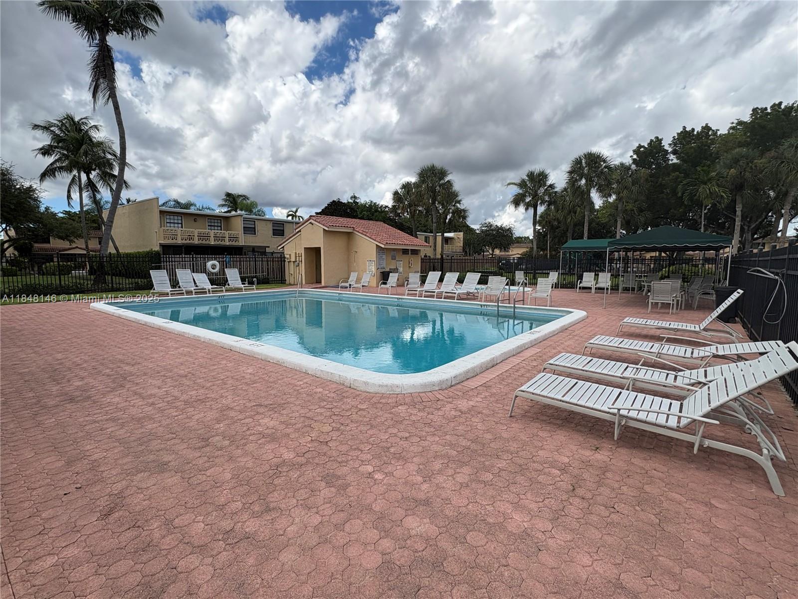 WELLEBY UNIT SIX - Residential